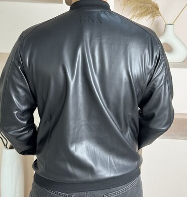 Куртки: Куртки - 𝐊𝐍𝐗 ——————— • Множество расцветок ✔️ • Все актуальные размеры — 22