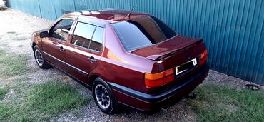 жетта машина: Volkswagen Vento: 1993 г., 1.8 л, Механика, Бензин, Седан