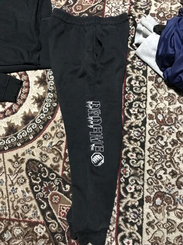 спортивка lining: Мужской спортивный костюм, S (EU 36), Li-Ning, Б/у, цвет - Черный, Самовывоз