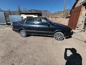 прикуриватель для авто: Volkswagen Passat: 1992 г., 2 л, Механика, Бензин, Седан — 8