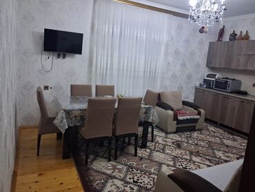 Həyət evləri və villaların satışı: 3 otaqlı, 75 kv. m, Kredit yoxdur, Orta təmir — 4