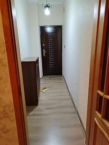Недвижимость: Yeni gunewli qes d massivi 9/9 mertebesi 1 otaq 2 duzelme ev kiraye — 7