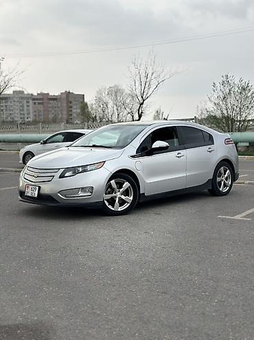 Chevrolet Volt: 2011 г., 1.4 л, Гибрид, Хэтчбэк