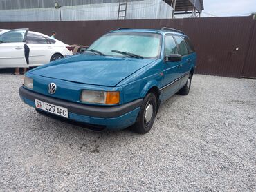 авто поло: Volkswagen Passat: 1992 г., 1.8 л, Механика, Бензин, Универсал