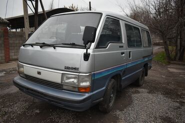 Продажа авто: Toyota Hiace: 1988 г., 2.5 л, Автомат, Дизель, Минивэн