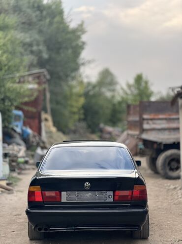 авто парк бишкек: BMW 5 series: 1989 г., 2.5 л, Механика, Бензин, Седан