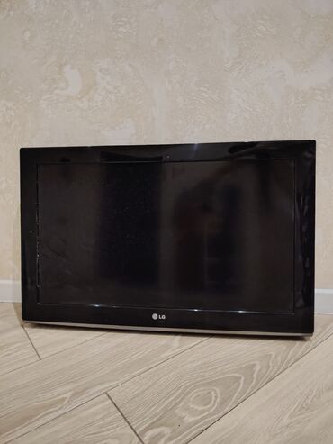 BAW: Телевизор LG LCD 32"