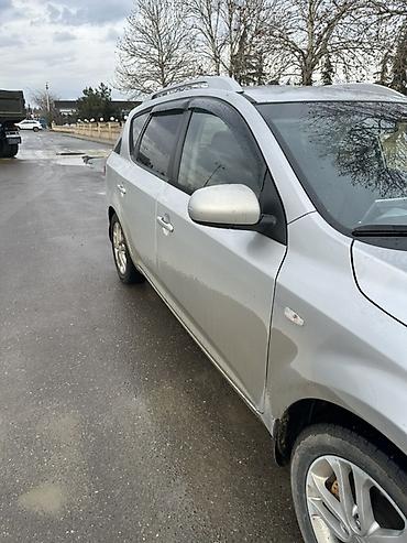 Kia: Kia Ceed: 1.6 l | 2009 il Universal — 4