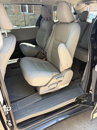 corolla 2018: Toyota Sienna: 2020 г., 3.5 л, Автомат, Бензин, Минивэн — 10