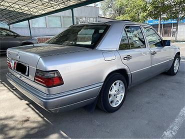 хелена: Mercedes-Benz E-Class: 1993 г., 2.2 л, Автомат, Бензин, Седан — 3