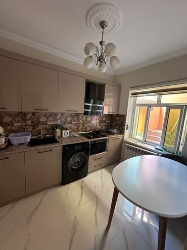 Yeni tikili: 4 otaqlı, Yeni tikili, 140 kv. m — 15