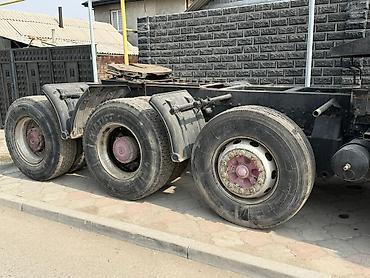 Другой транспорт: Двухмостовый (4x4 или 6x4) грузовик MAN 1997 года — это обычно серия — 8