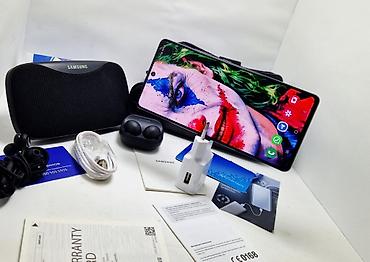 Samsung: Samsung Galaxy S10 5G, Б/у, 256 ГБ, цвет - Черный, 1 SIM, 2 SIM, eSIM — 5