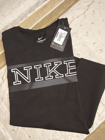 мужская футболка nike: Футболка M (EU 38), цвет - Черный