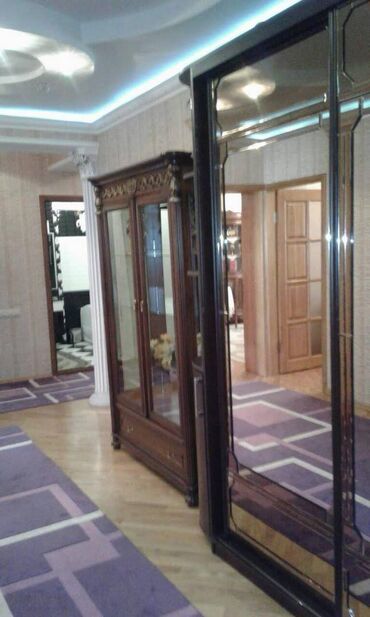 Uzunmüddətli kirayə mənzillər: 28 may metrosuna yaxin teze bazara yaxin 17 mertebeli binanın 15-ci — 11