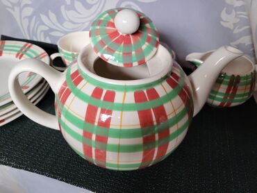 Kuhinjski setovi: Servis nov za kafe,caj,poslastice rucno oslikan 80te.Blue Elephant na lalafo.rs — 11 Kuhinjski setovi: Servis nov za kafe,caj,poslastice rucno oslikan 80te.Blue Elephant — 11