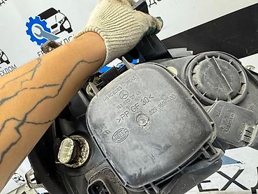 Передние фары: Передняя правая фара Mercedes-Benz 2003 г., Б/у, Оригинал, Германия — 12