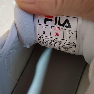 moschino papuce zenske: Fila patike – bele, platforma i gumeni đon, 39 - Brend: Fila — 6