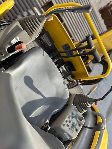 Экскаваторы: Экскаватор, Гусеничный — 7