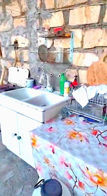 Həyət evləri və villaların satışı: 3 otaqlı, 670 kv. m, Kredit yoxdur, Orta təmir — 7