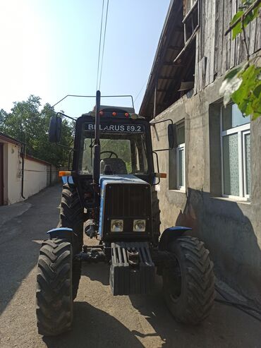 traktor belarus 1221: SATILIR 89.2 kondisionerli ili 2021 moto saat 1500 heç bir prablemi