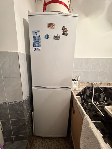 холодильник side by side: Холодильник Atlant, Б/у, Двухкамерный