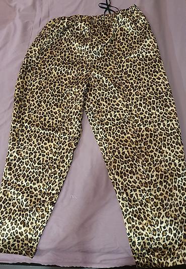 Alt paltarı: Leopard naxışlı atlas pijama dəsti - 2 hissə: uzunqol düyməli köynək — 2