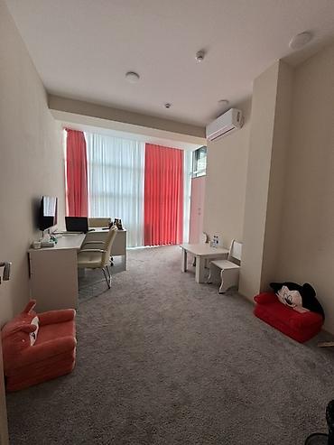 İcarəyə ofislər: İcarəyə ofis sahəsi duz Nerimanov metro yani 4 mertebe, her mertebede — 7