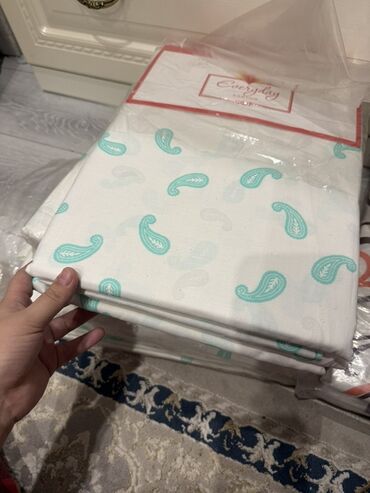 Простыни: Постельное бельё Туркменское Пододеяльники зимние 1050 сом at lalafo.kg — 5 Простыни: Постельное бельё Туркменское Пододеяльники зимние 1050 сом — 5