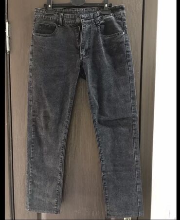Продаю мужские джинсы, в отличном состоянии, размер 44-46