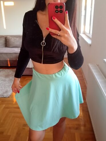 Bluze: Ženska odeća i obuća – paket S, M Sve je ili novo ili jako dobro na lalafo.rs — 21 Bluze: Ženska odeća i obuća – paket S, M Sve je ili novo ili jako dobro — 21