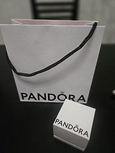lanch box: Pandora hədiyyə dəsti – orijinal brend qablaşdırması

- Brend: PANDORA — 1