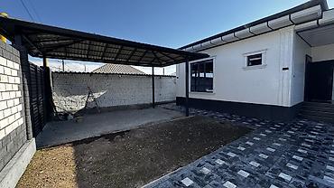 частные дома: 100 м², 5 комнат, Бронированные двери, Парковка, Забор, огорожен — 10