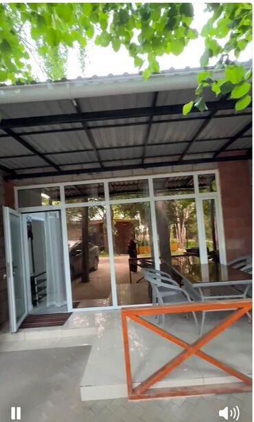 Посуточная аренда домов: Сдаётся уютный домик с террасой и зоной барбекю в Raduga West на Иссык — 1