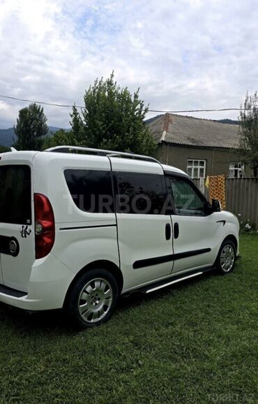 fiat masin qiymetleri: Fiat Doblo: 1.4 l | 2012 il 285000 km Universal