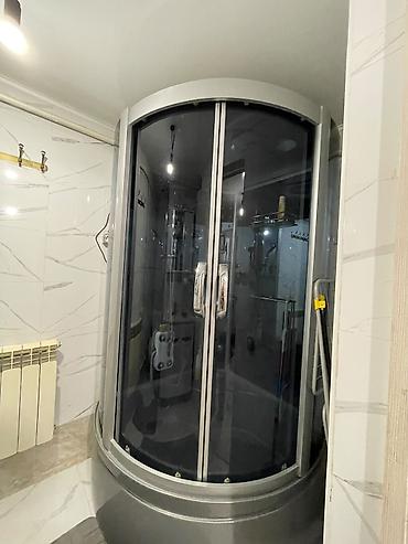 Үйлөрдү сатуу: 5 бөлмө, 4 м², 4 соток, Бишкек, Менчик ээси — 8
