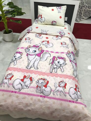 Örtüklər: Divan üçün rəng - Bej Yataq örtüyü — 36