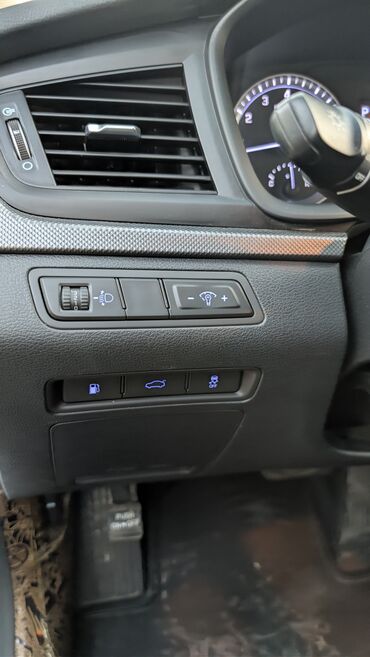 Hyundai: Hyundai Sonata: 2019 г., 2 л, Автомат, Газ, Седан — 5