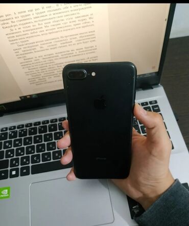 Apple iPhone: IPhone 7 Plus, Б/у, 128 ГБ, Черный, Защитное стекло, 98 %