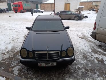 колф 3: Mercedes-Benz E-Class: 1995 г., 3.2 л, Автомат, Бензин, Седан