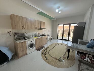 Uzunmüddətli kirayə evlər: 200 kv. m, 3 otaqlı, Kombi, Qaz, Su -da lalafo.az — 9 Uzunmüddətli kirayə evlər: 200 kv. m, 3 otaqlı, Kombi, Qaz, Su — 9