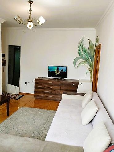 velosiped kirayə: İcarəyə verilir 2 otaqlı köhnə tikili 60 m², 28 May m. 800 AZN/ay 2 — 5