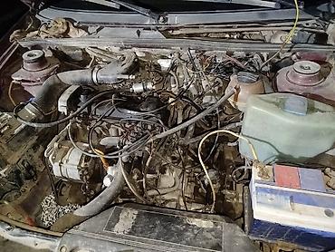 Volkswagen Passat: 1988 г., 1.8 л, Механика, Бензин, Седан