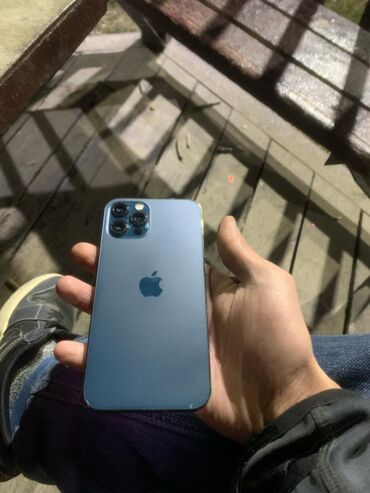 5 айфон: IPhone 12 Pro, 128 ГБ, 75 %