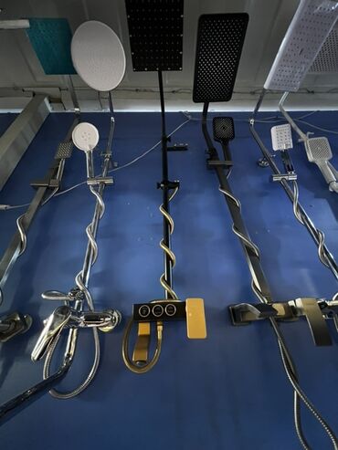 смеситель душевой: Душевые системы и смесители для ванной - Настенные душевые комплекты