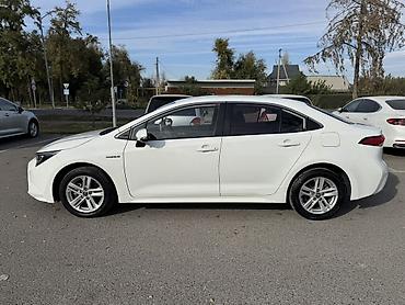лейлек маркет: Toyota Levin: 2021 г., 1.8 л, Вариатор, Гибрид, Седан — 3