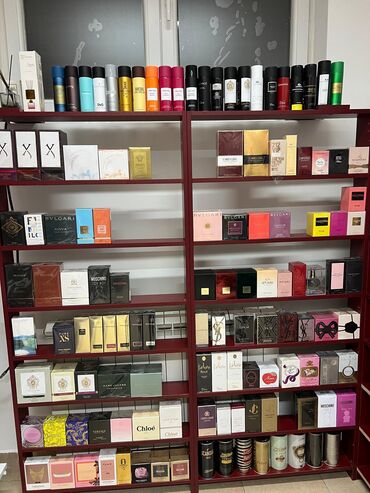 Parfemi: U ponudi više različitih parfema po super cenama!   Slike su samo deo — 16