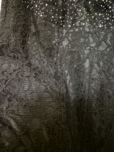 Ziyafət donları: Zərif qara axşam/gecə libası - Model: uzun, A-kəsimli, qollu (qısa — 3