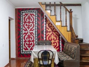 Кухонные гарнитуры: Кухонный гарнитур — 4