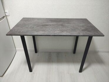 столы для кухни кафе: Компьютерный Стол, цвет - Черный, Новый